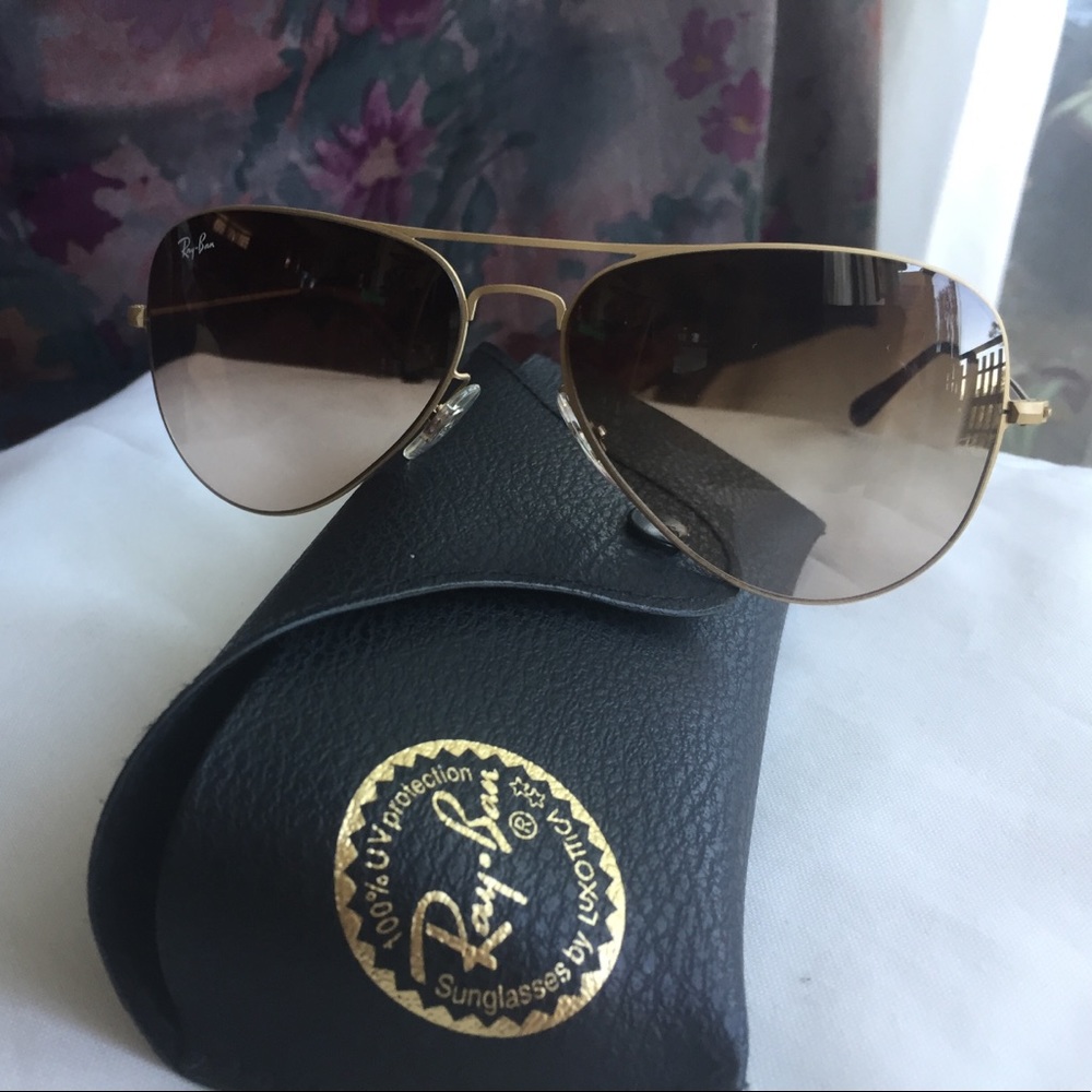 Like New - Ray-Ban Aviator Flat Metal RB3513 149/13 58-15 3N Sunglasses